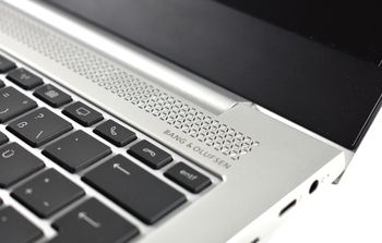 لاب توب اتش بي Elitebook 830 G5 ، انتل كور i5 الجيل الثامن 16 جيجا رام 512 جيجا اس اس دي ، كيبورد انجليزي ، اسود