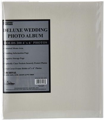 Pioneer Photo Albums 200 Pocket Ivory Moire Cover Album with Gold Tone Oval Frame and Wedding Album Text for 4 x 6-Inch Prints/Beige/4 x 6 inch