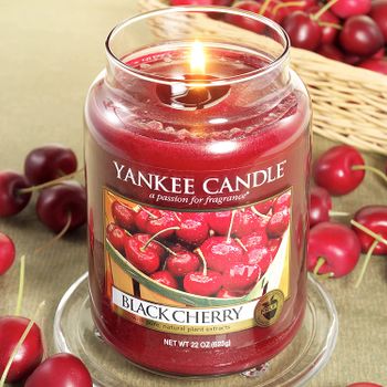 Yankee Candle Large Jar Candle/Black Cherry/Classic Large Jar