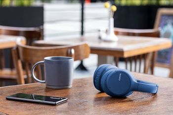 Sony WH-CH710N Noise Cancelling Wireless Headphones : Bluetooth Over The Ear Headset with Mic for Phone-Call, 35 Hours Battery Life, Quick Charge and Google Assitant - Blue