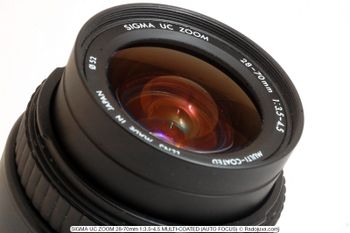 Sigma 28-70mm F3.5-4.5 UC Lens - Black